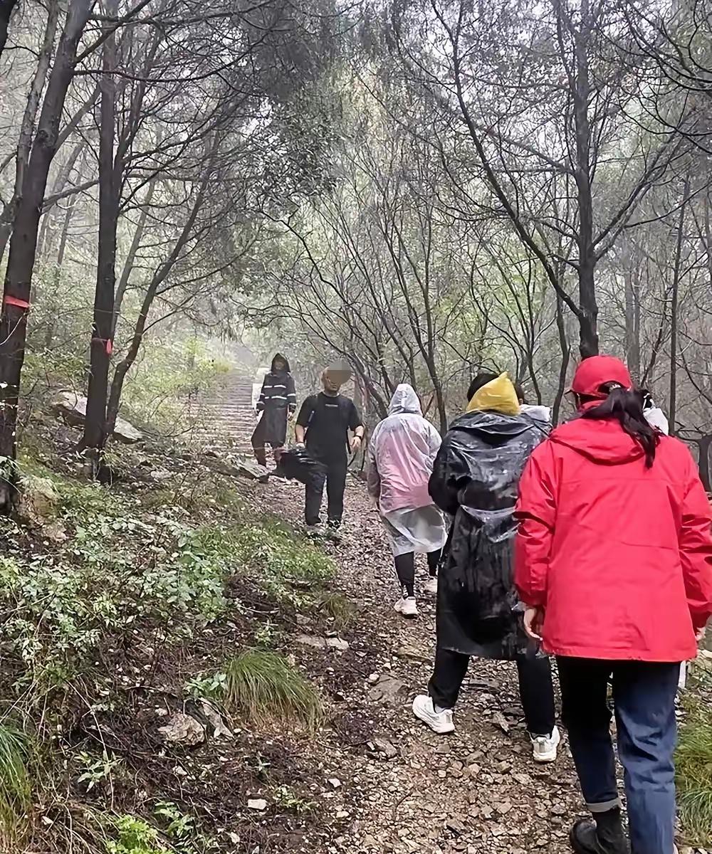 听说国际奥委会快哭晕在厕所了。费老大劲改了规则，降低了申办门槛，就盼着一堆城市