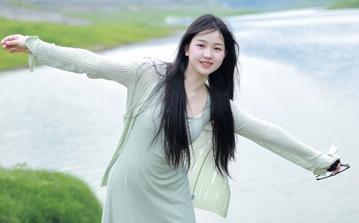 这个婆娘好美丽