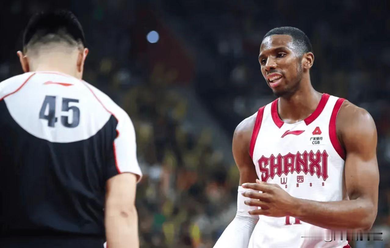 山西输广东，潘江犯了一个错，其实第四节单外援就应该用诺埃尔，而不是上迪亚洛，只要