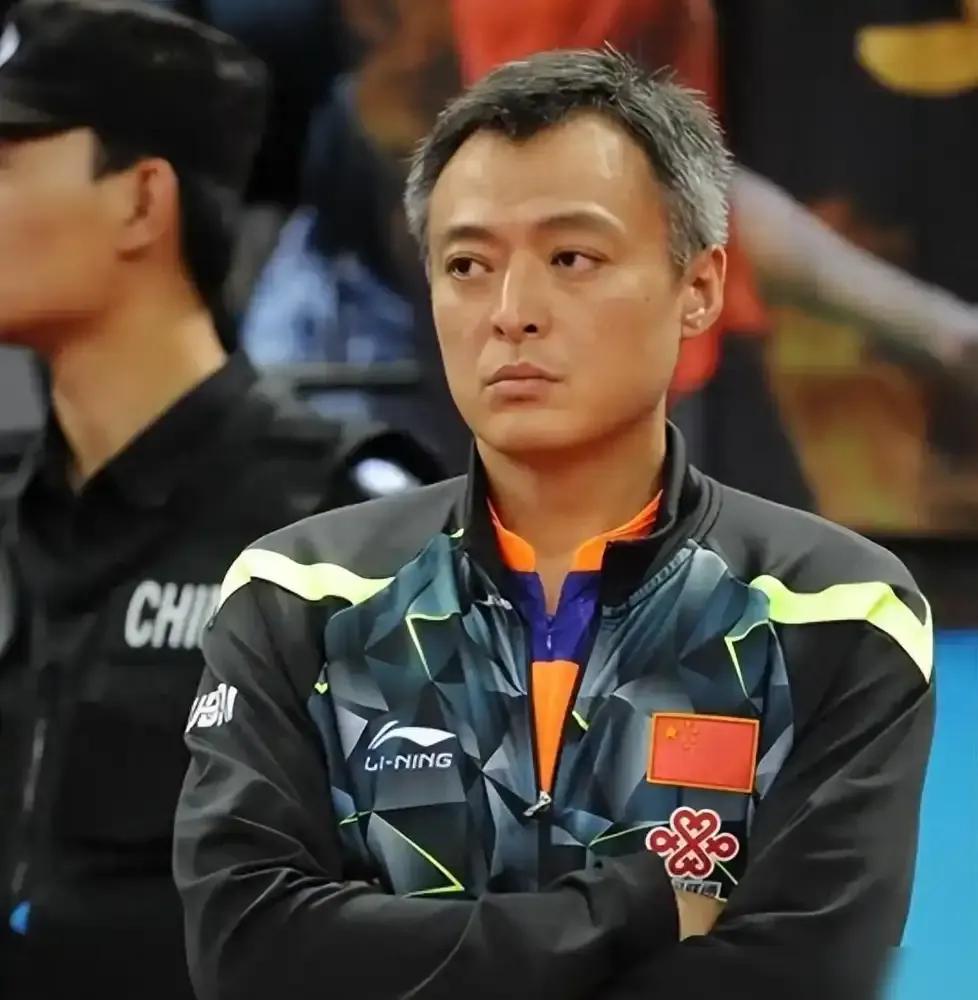 萨格勒布站刚收拍，国乒连夜转场卢布尔雅那。头一件事动手拆阵容上一站22人出去