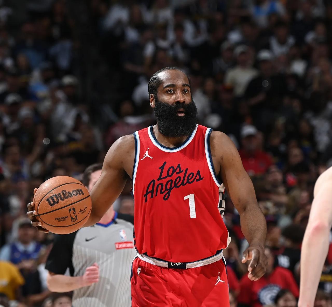 继续留在快船！鲍尔默为哈登开出一份2年8000万美元的提前续约合同，哈登大概率继