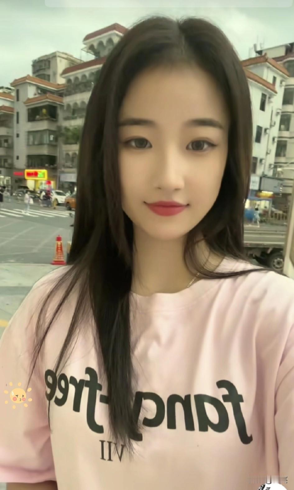 在的孩子太任性了。朋友的姑娘本来要结婚了，发现自己怀孕了，就跟男友说，赶紧结婚