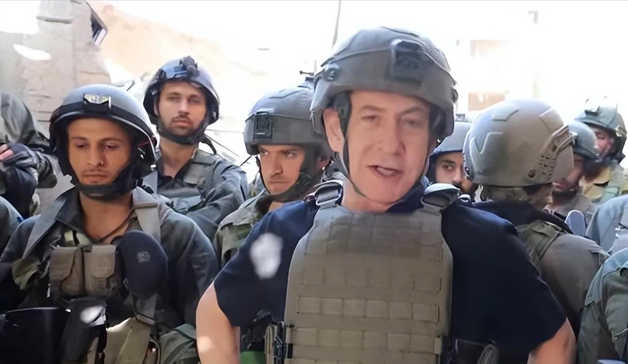 特朗普刚喊完推迟打击，美以战机就趁夜色动手了！谁能想到，这出阴险的缓兵之计，换来