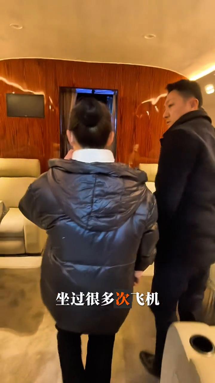 我的第一次飞行。坐过很多次飞机，我对飞行也有很多问题，今天带着这些问题来体验一