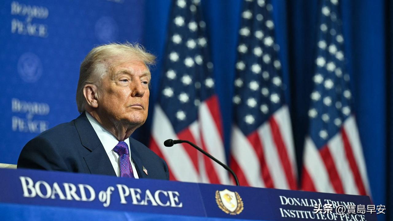 特朗普谈解放军今天凌晨，美国总统特朗普在华盛顿特区举行和平大会上发言时首谈解放