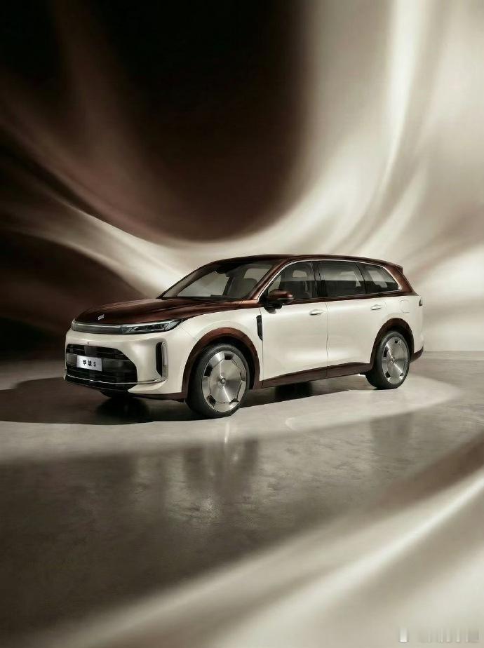 华境S官图来了双拼车身+全尺寸6座SUV有一种很熟悉的陌生人即视感~事实证