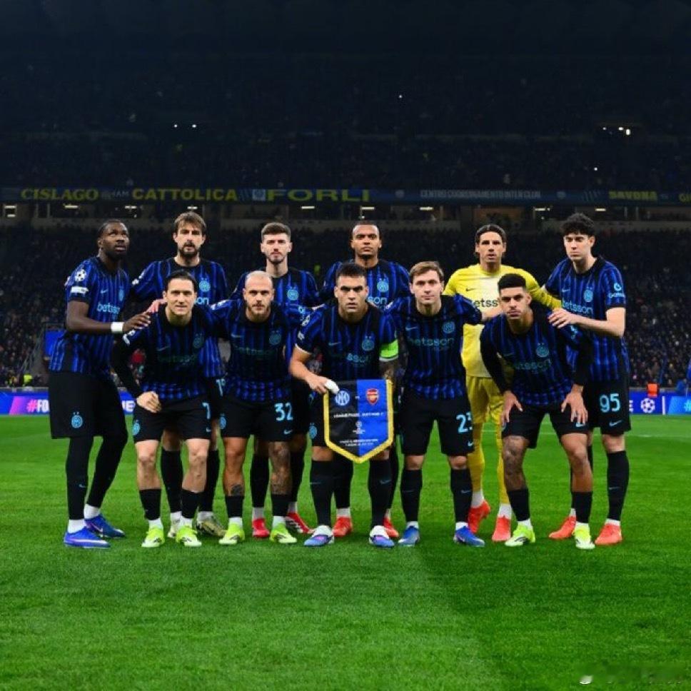 上场比赛后专门说了两句巴雷拉现在还是这个感觉就像三区老师说的那样巴雷拉的技