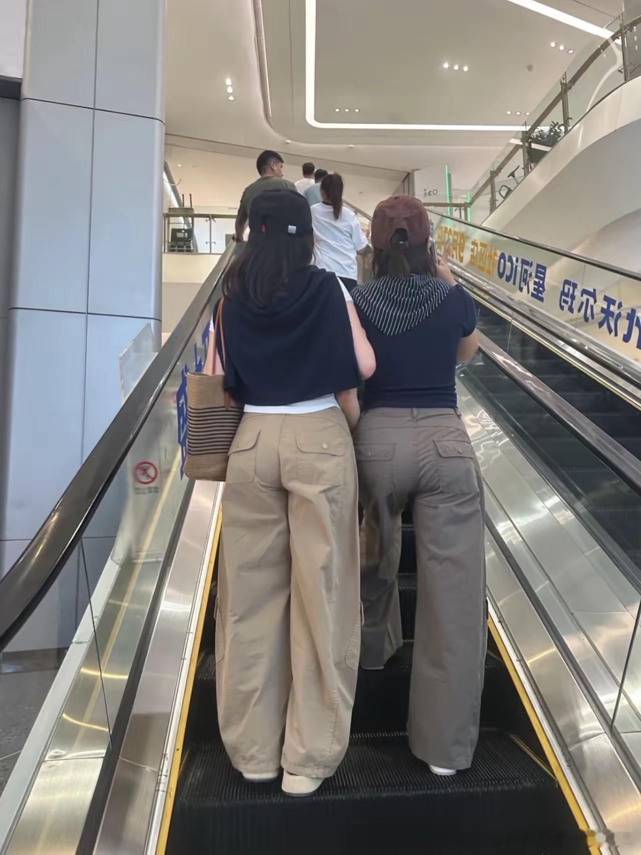 梨形身材，真的是穿啥都好看​​​