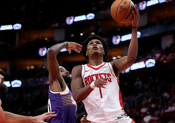 火箭未来核心控卫可能就是阿门参考乌杜卡的风格，以及在凯尔特人的执教经历，他非常