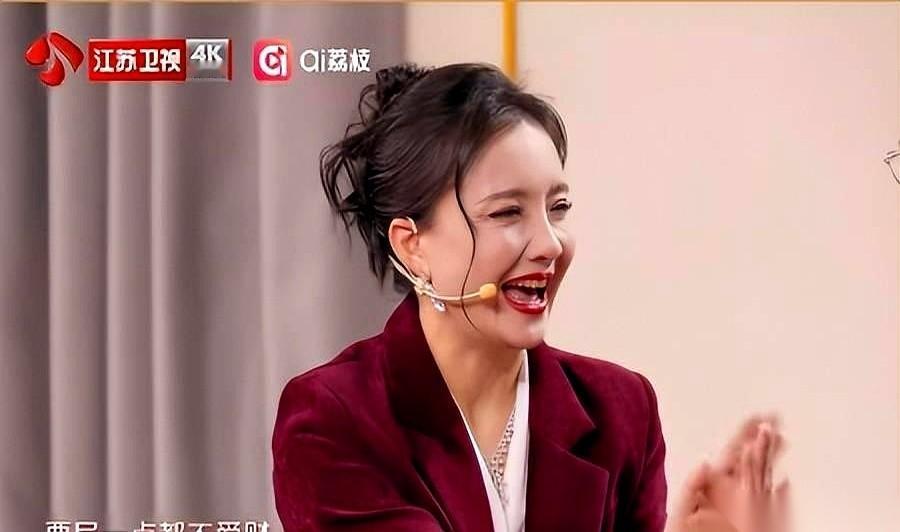 《甄嬛传》里那个槿汐姑姑，我一直以为当年拍戏的时候，她怎么也得有四十岁了。就是