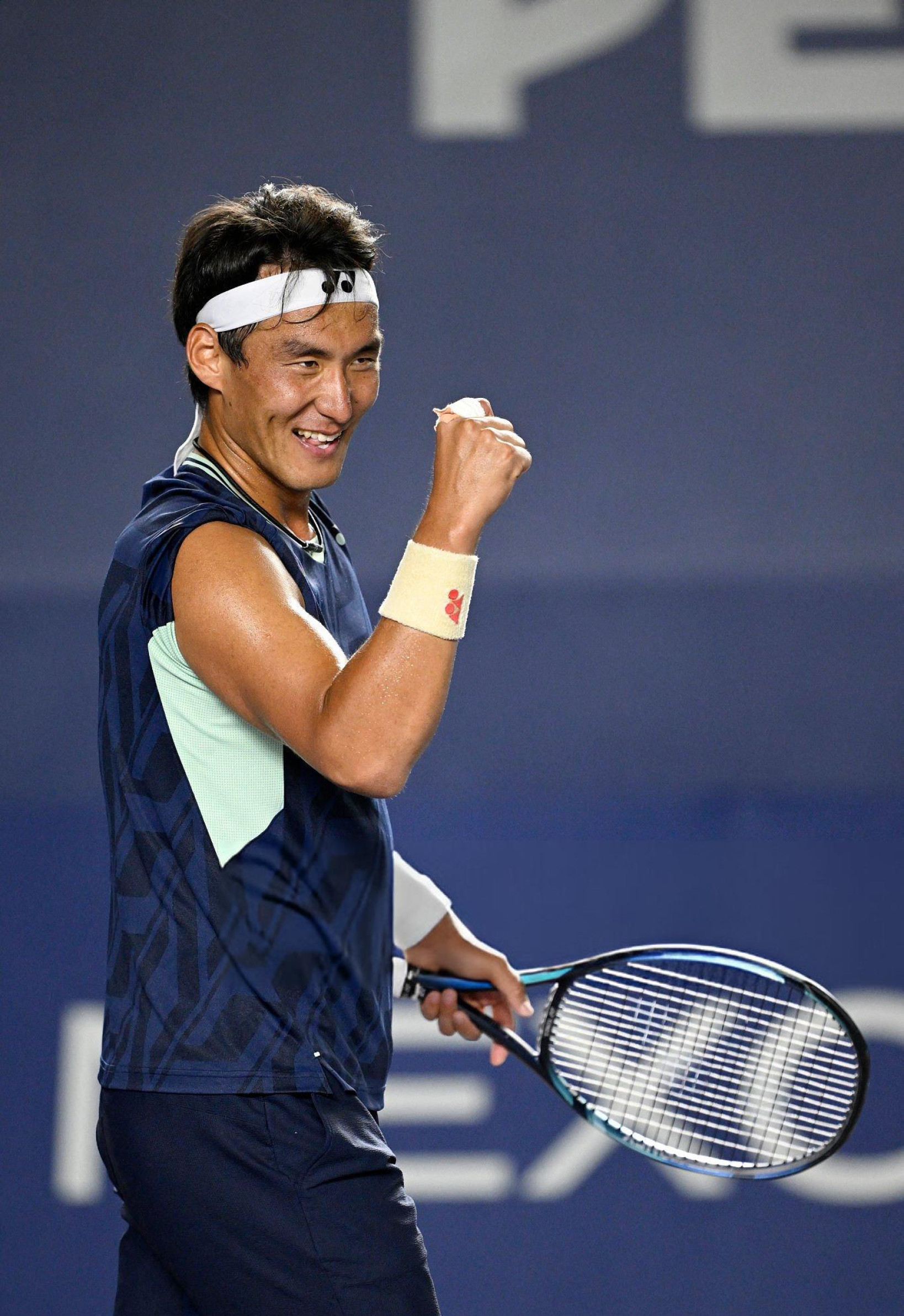 ATP洛斯卡沃斯站单打赛场中国选手一喜一忧，6号种子布云朝克特以7-6(5)/6