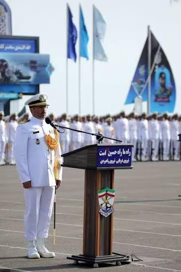 伊朗护卫舰出事了。美军核潜艇击沉的伊朗护卫舰上，那些伊朗海军都不是普通军人，那是