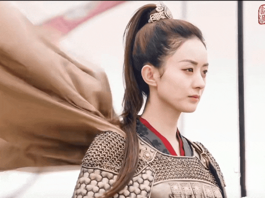 赵丽颖在《楚乔传》中塑造的女将军楚乔，早已成为内娱古装女性角色的经典标杆。她的打