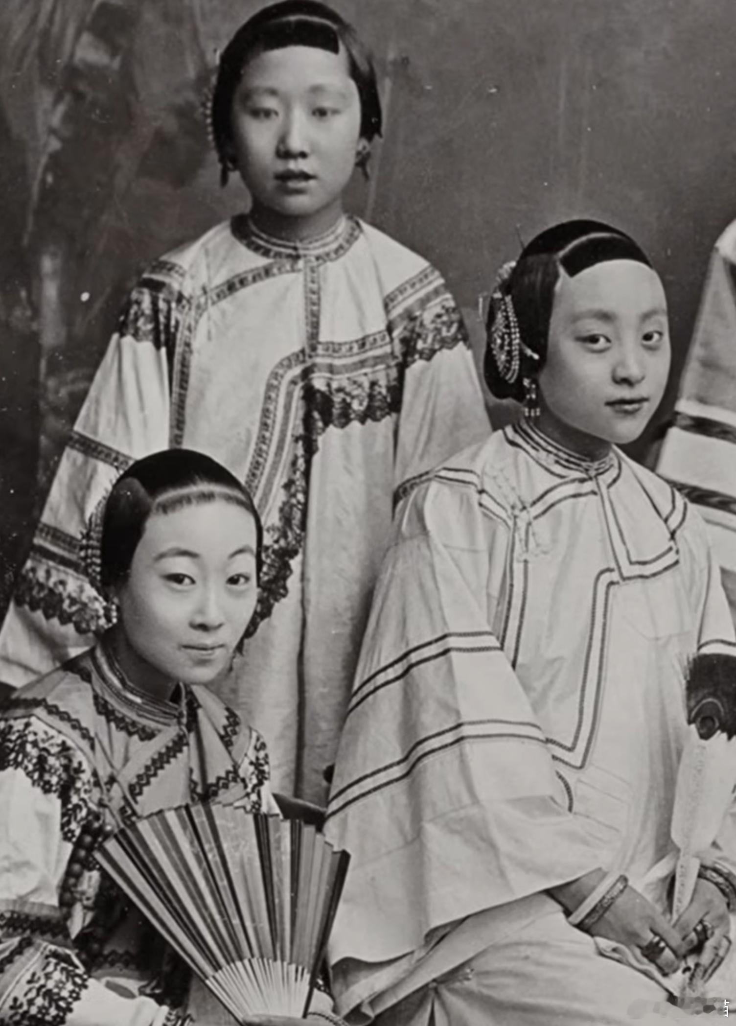 青楼女子，上海，1870年