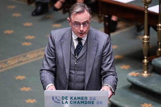 ☔翻脸比翻书还快？短短半年，比利时首相口风忽变，致信欧盟要反华。近期欧