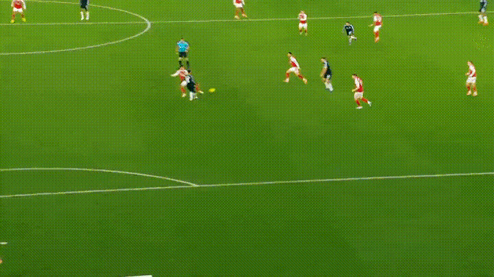 苏比门迪谈进球：“我们是在前场高位抢回球权的。我开始前插跑动，当厄德高控球时，你