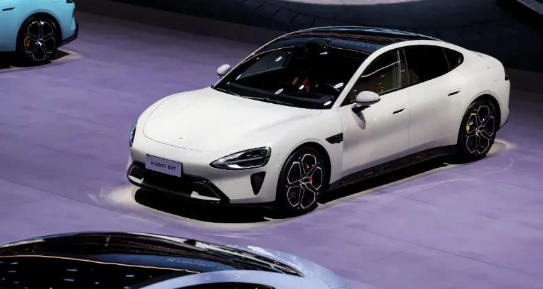 一个月卖出30953辆。顶配不到10万。536天卖了60万台。这三个数字放在