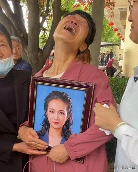 陕西杀妻细节曝光！头被砸裂胸腹全伤，公婆拿孩子威胁逼签谅解书离婚判决下来第