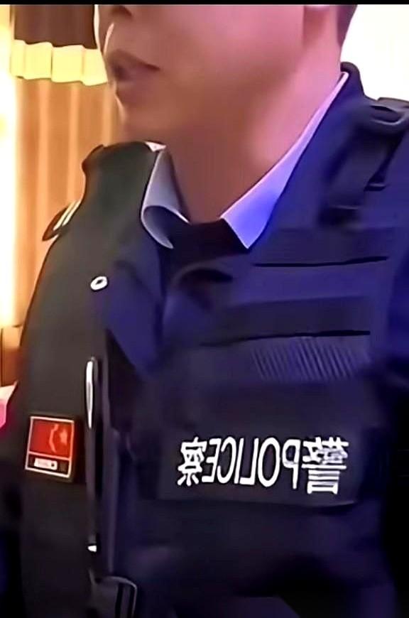 “喂，110吗？我爸藏毒。”电话那头，是一个十岁男孩，因为作业没写完被亲爹吼了