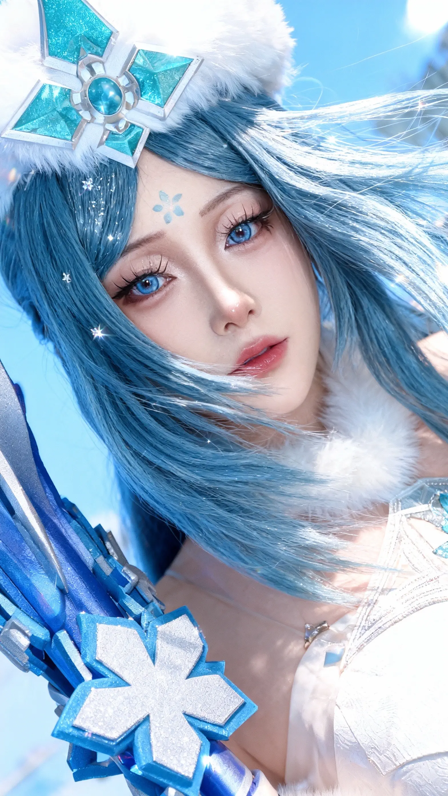 凛冬封疆，梅落故乡，暴雪难掩一身锋芒。