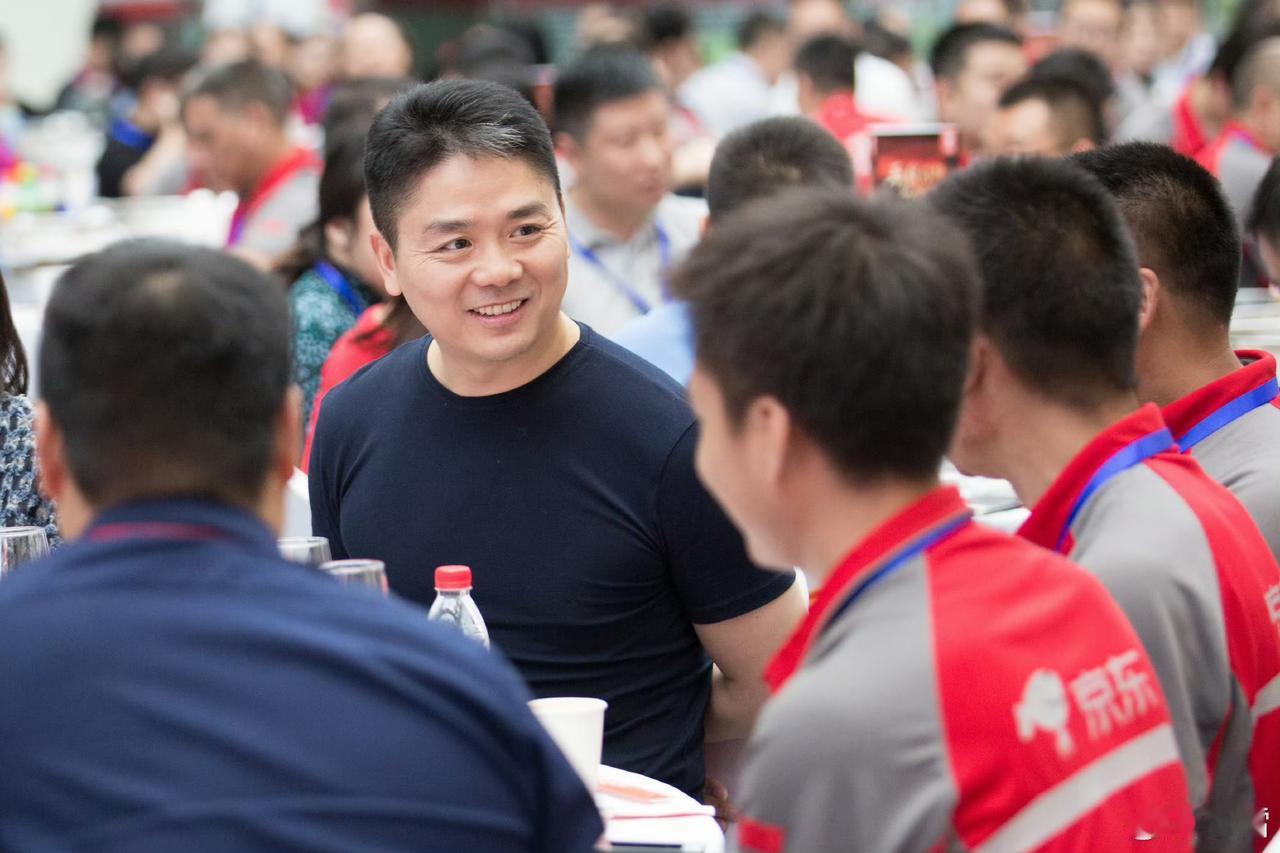 我记得刘强东有次采访的时候还比较认真的说过“我觉得共产主义在我们这一代人活着的