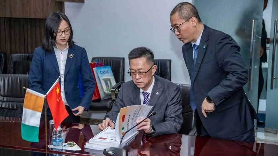 #兵器影像#近四年来，科特迪瓦一直致力于加强其空军实力。为此，它已与俄罗斯、中国、土耳其、以色列和法