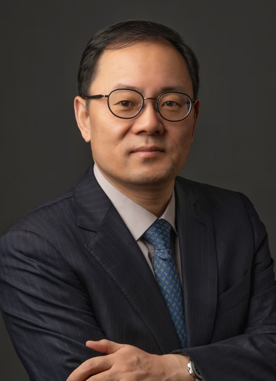 先声药业: “迟到”与“赶路”