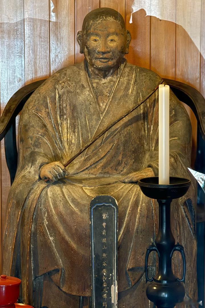 安乐寺八角塔，日本唯一的仿宋八角塔，国宝古迹。信州学海安乐寺由临济宗高僧樵谷惟仙