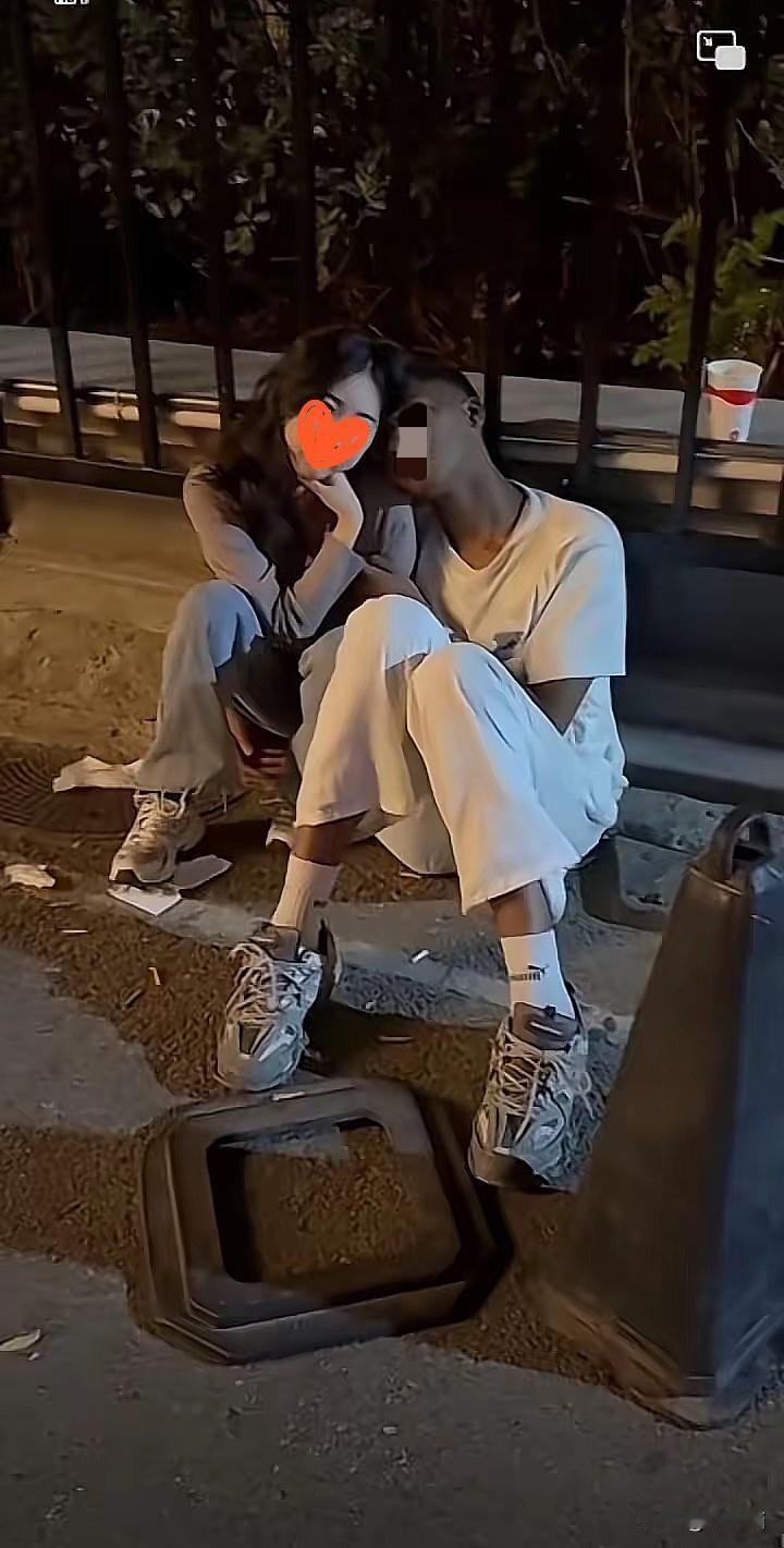 郑强教授的忠告从不是偏见，而是戳破现实的清醒剂！农村女孩寒窗苦读闯进城，对陌