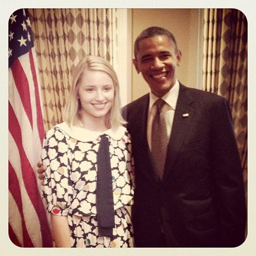 和奥巴马合影的美女何其多，有少女，有熟女，有老美人。他娶回家的却不是美女，不是美