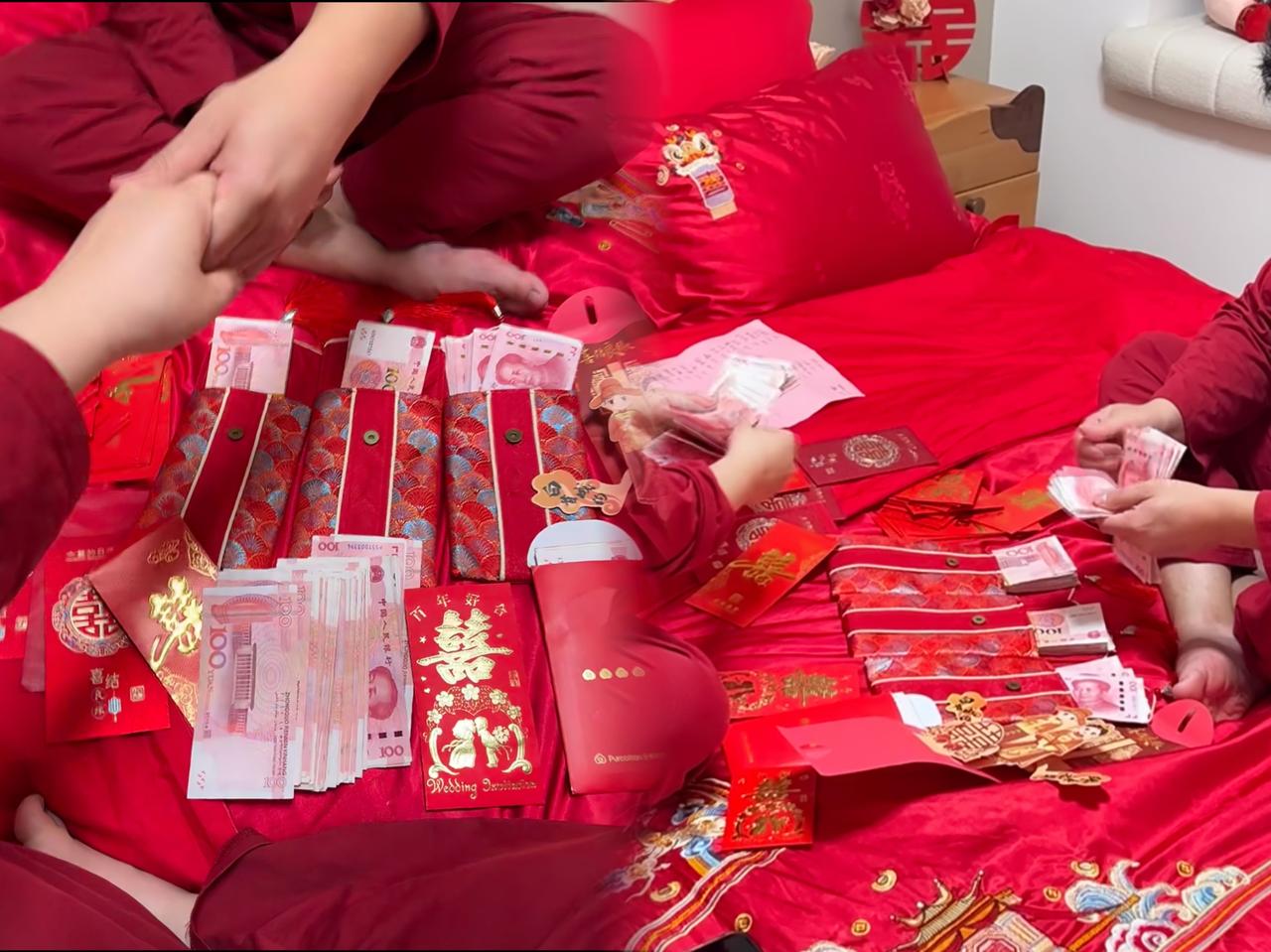 现在是人情薄如纸！今天我弟弟结婚，在酒店订了36桌，每桌花费1600。万万没想