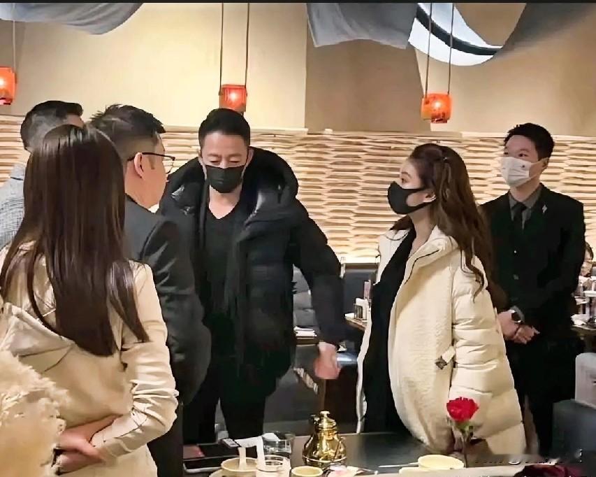 对马筱梅十分关心体贴！如今的马筱梅不比从前了，她的所作所为员工都看在眼里，都