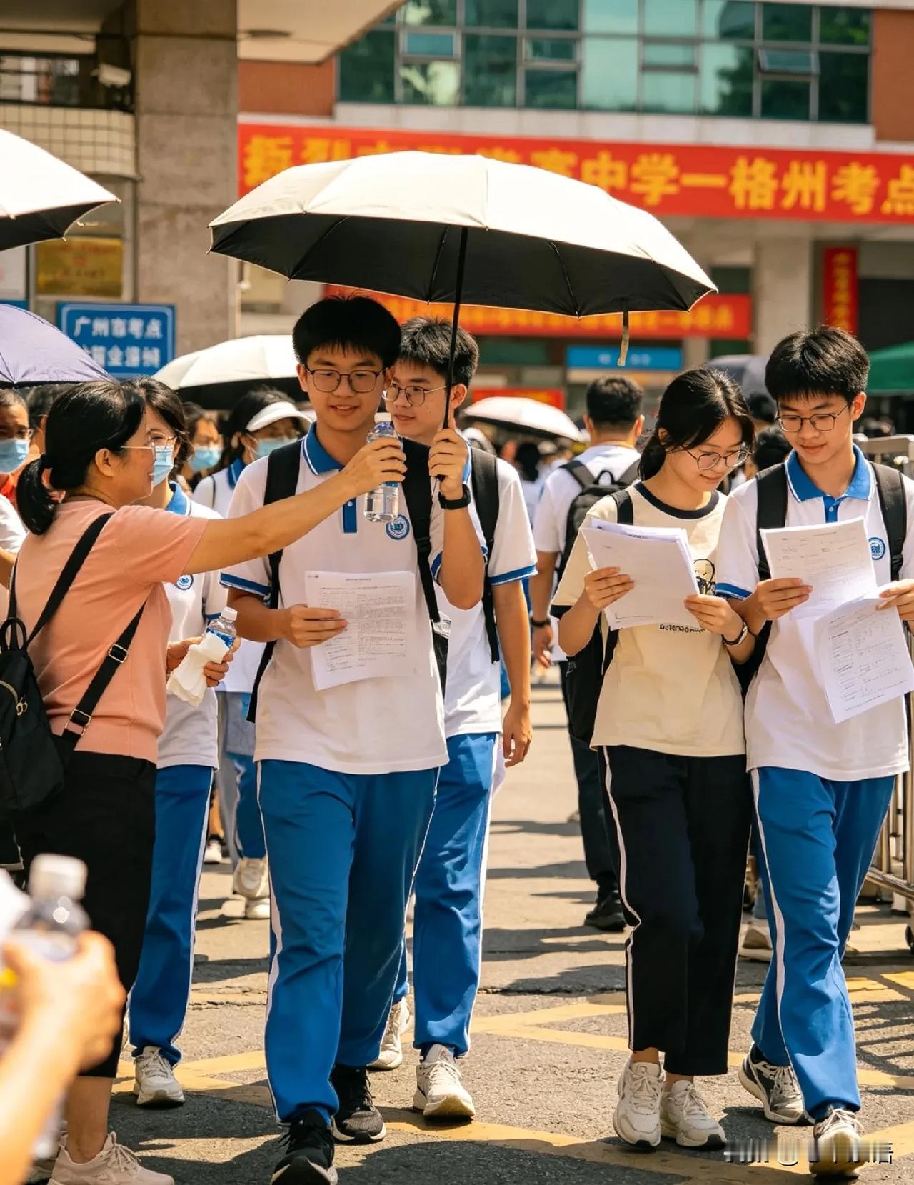 到了高中，你会发现：最好不要复读，过去复读一年，平均长分50分左右，但现在的