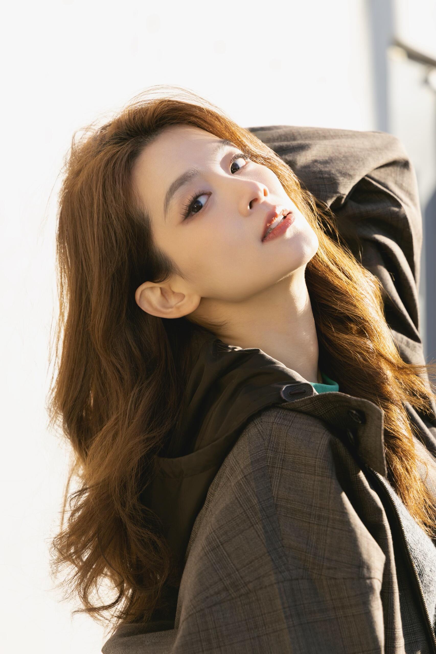 陈昊宇inPRADA📸明媚惬意，邂逅冬日暖阳🍂