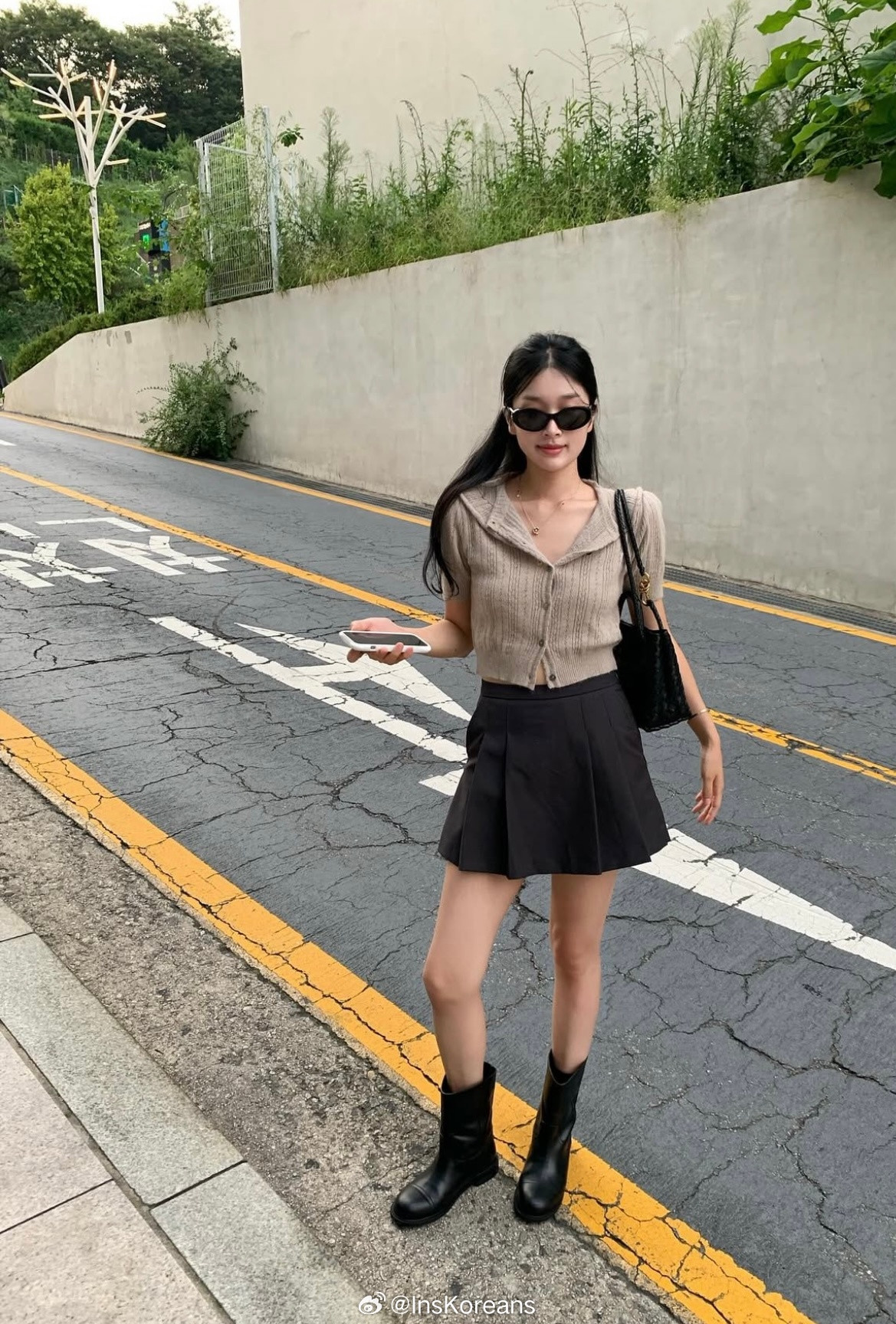 穿搭分享连续更新第2576天韩国时尚女生日常搭配韩国早秋搭配韩系穿搭超能新星汇