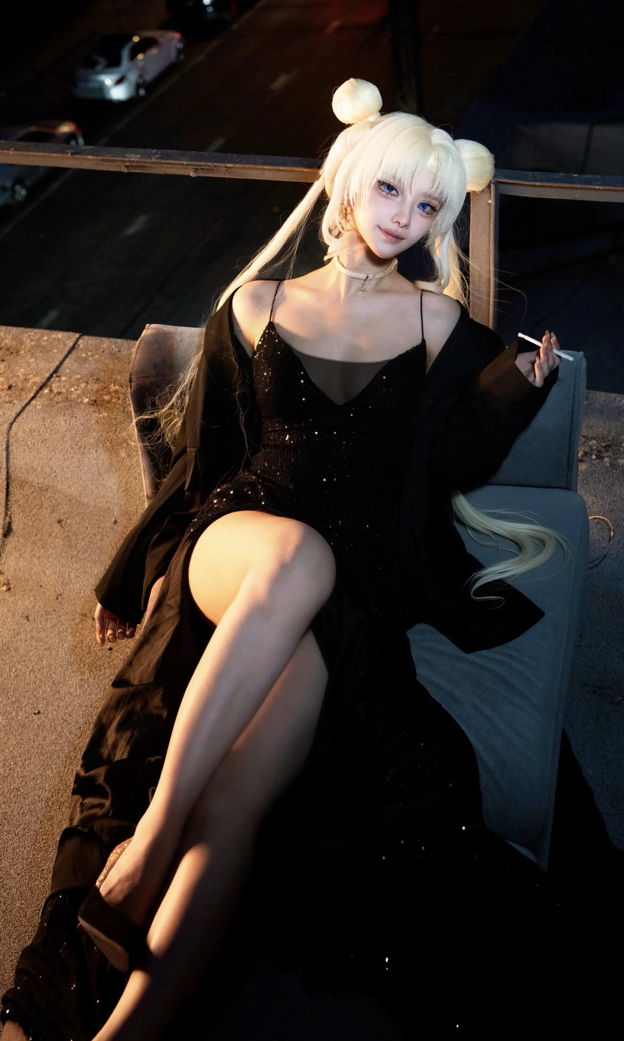 童年女神老了依然很神。       水冰月，但成年版 白色的是吸管道具...