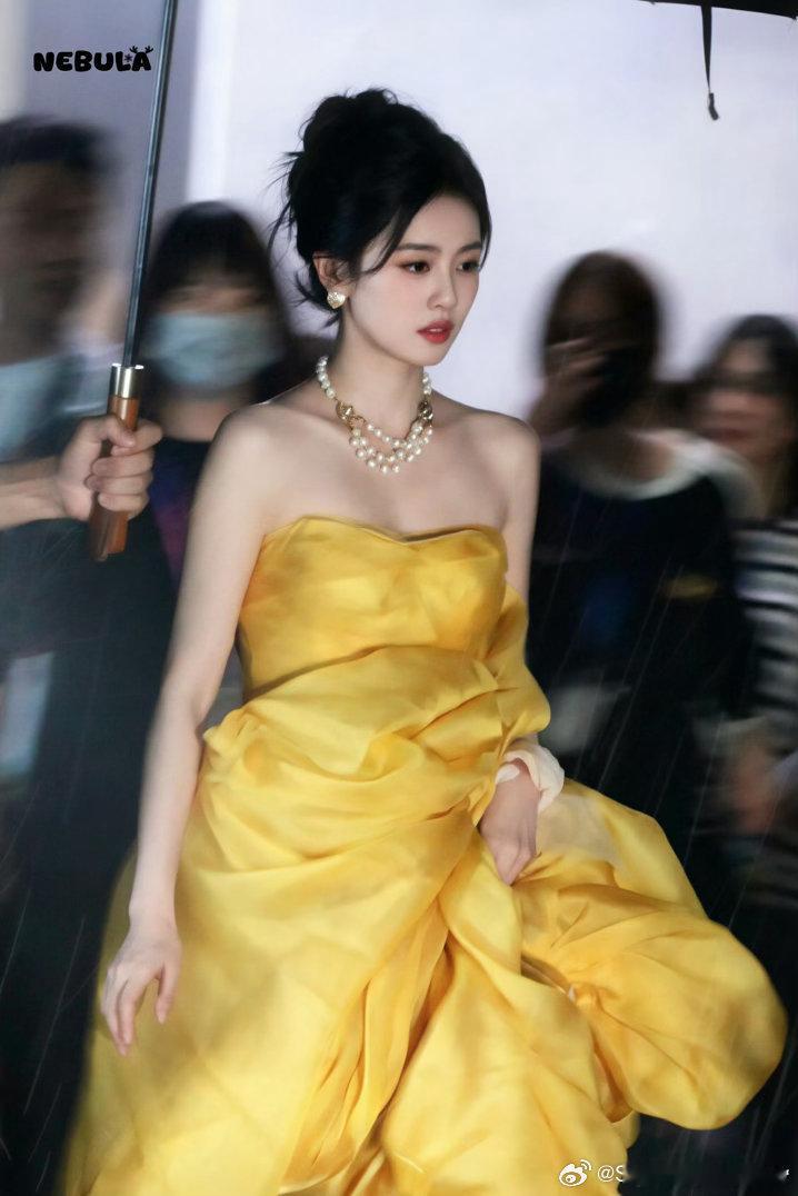 #白鹿##白鹿更改简介#🍍#白鹿包场敖瑞鹏孙珍妮师兄太稳健#脑子是个好东西可惜你没有搞半天连男女都