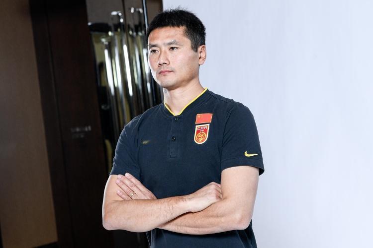 随着邵佳一出任国足主帅，这3名球员，有望入选国家队1、徐彬，21岁，身高17