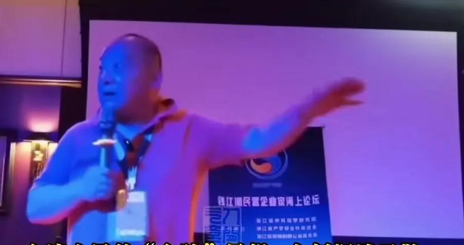 美籍华人学者李毅教授说，其实，不用担心～时下岛内支持台独民进党的人多！要知道，当