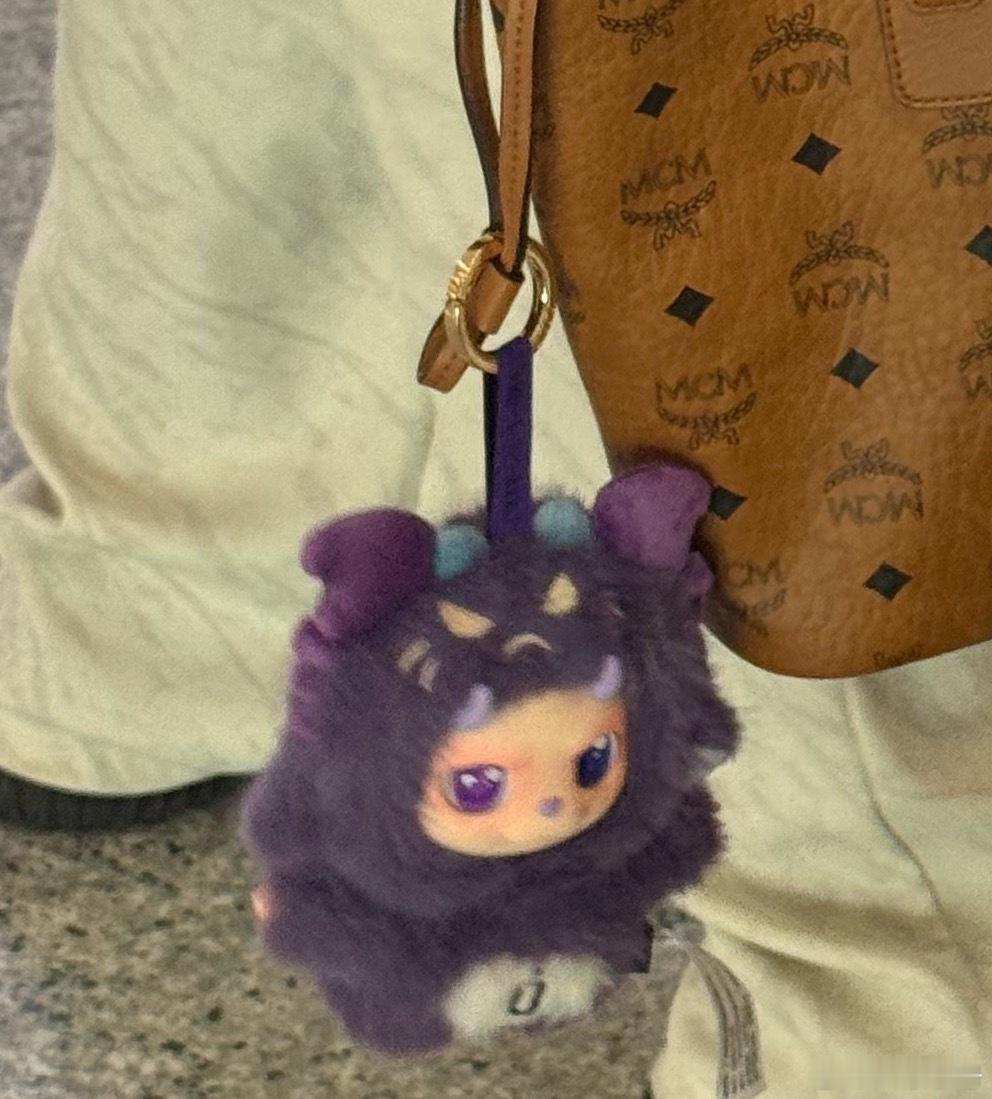 嘿嘿，一眼锁定