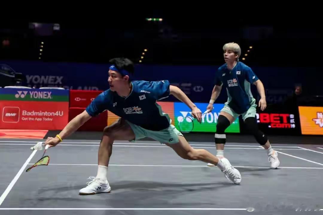 姜珉赫缺席汤姆斯杯，看似损失一员大将，其实对结果也没多大影响。韩国队和丹麦队以