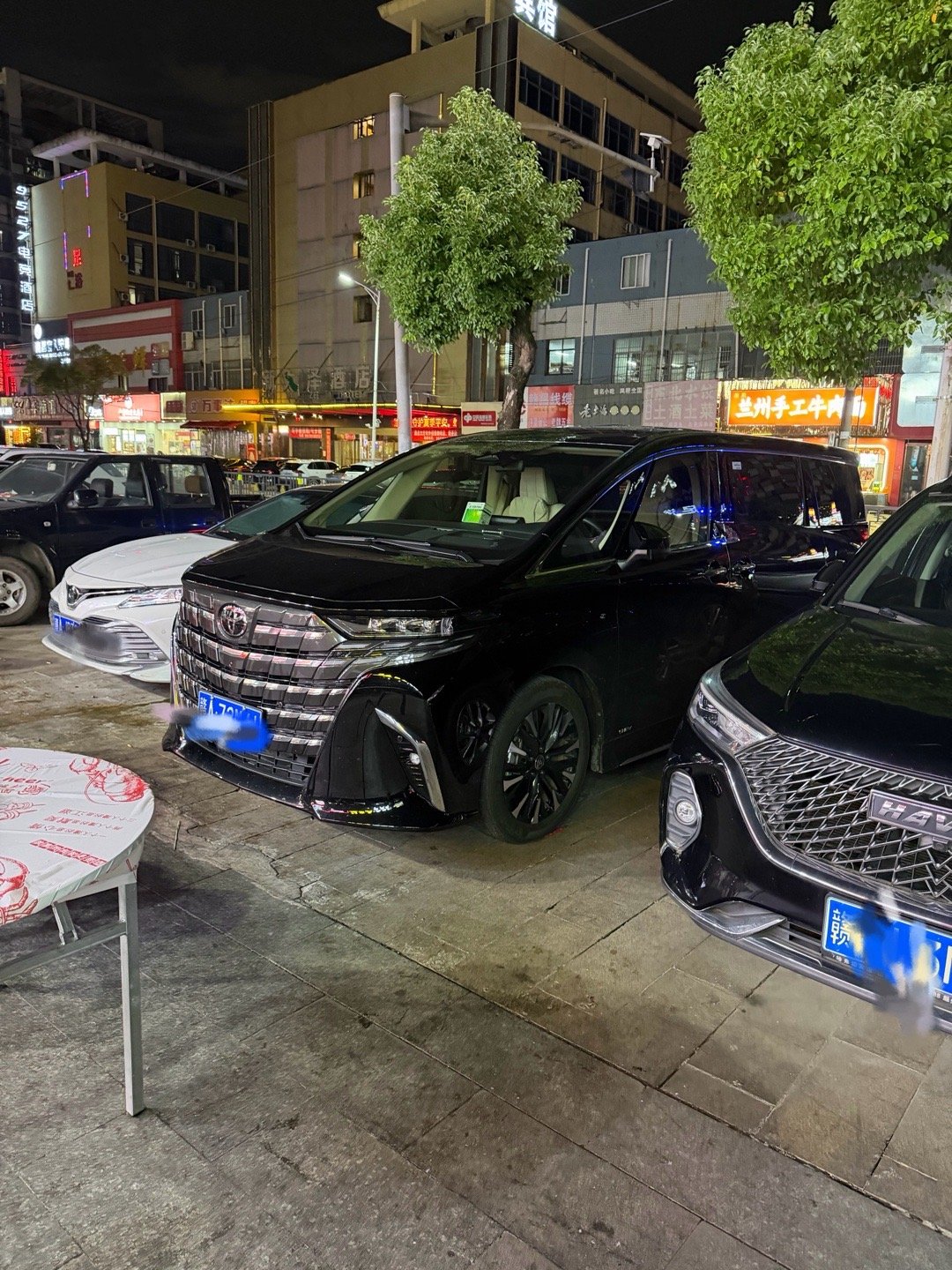 等尊界的MPV发布，这埃尔法销量会不会越来越低