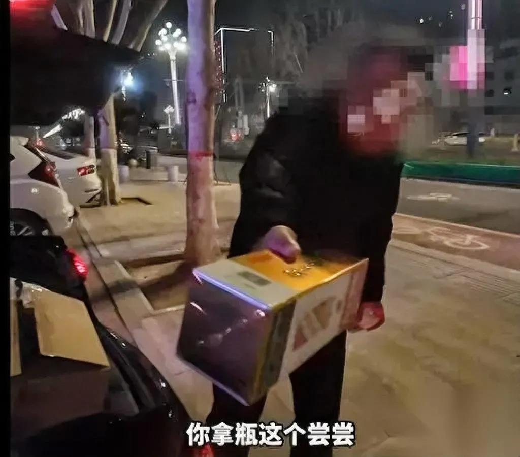 代驾一句没喝过茅台山东大哥直接送一瓶这操作看呆全网！山东聊城代驾袁师傅，