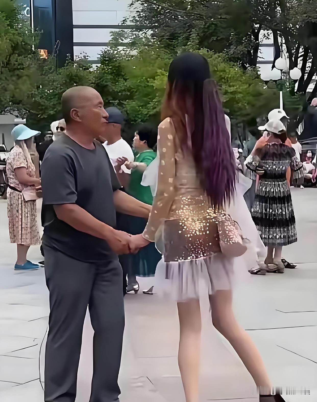 刚开始看还有点羡慕大爷的，可是后面看看也没有那么羡慕了！