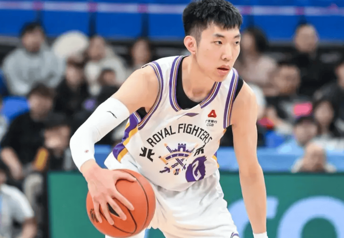 第一阶段本土球员场均助攻榜: 廖三宁位居第一, 孙铭徽第二