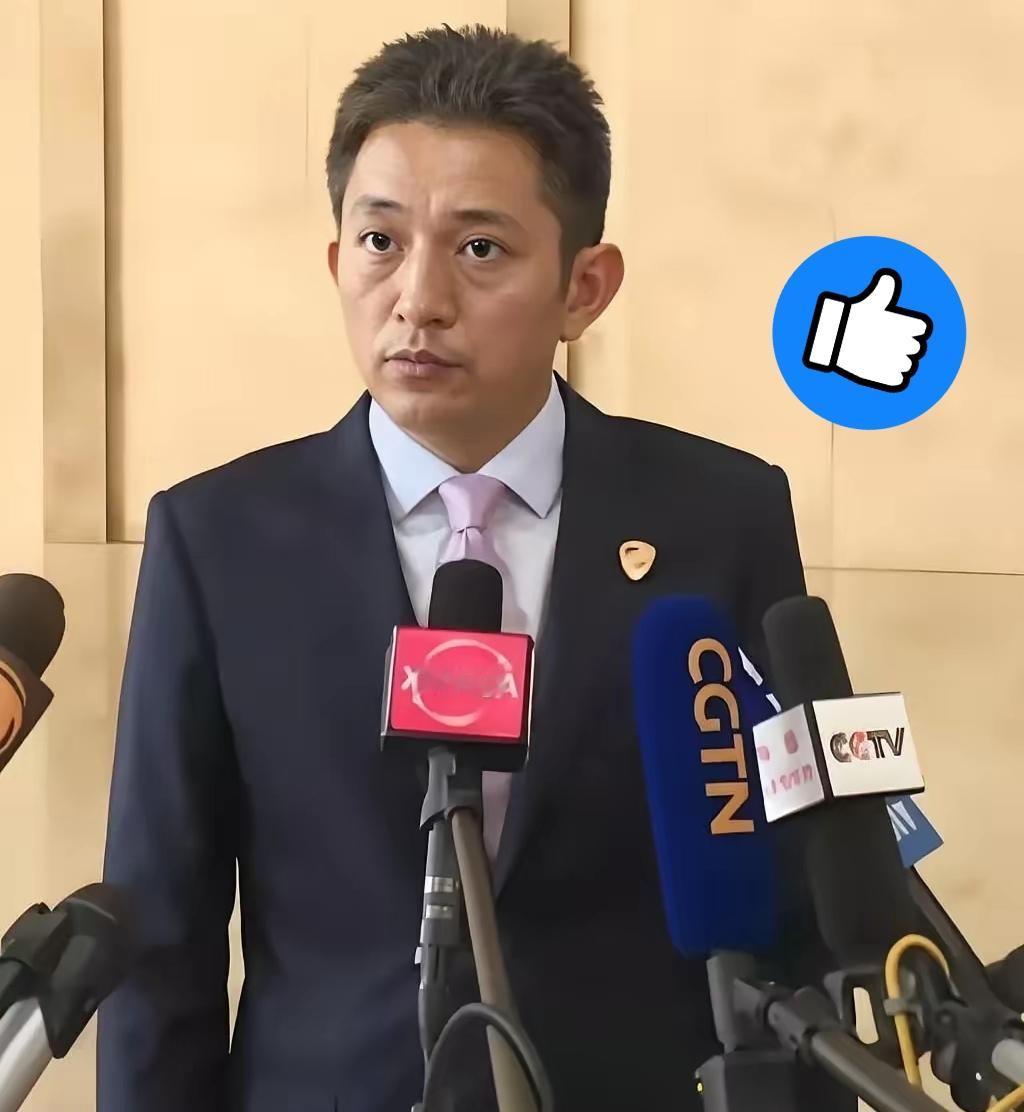 中美谈判桌从不是“温吞水”的场合，而李成钢的“钢”，早成了对手最头疼的标签——一