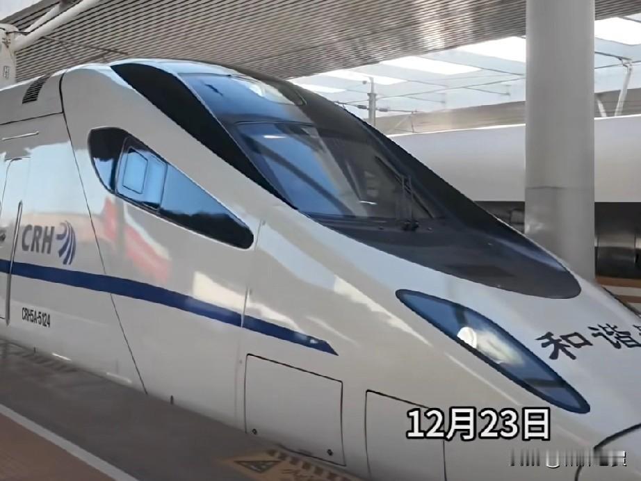 一路向西，我要去银川……就在今天包银高铁正式开通，这条线路全长519公里，设