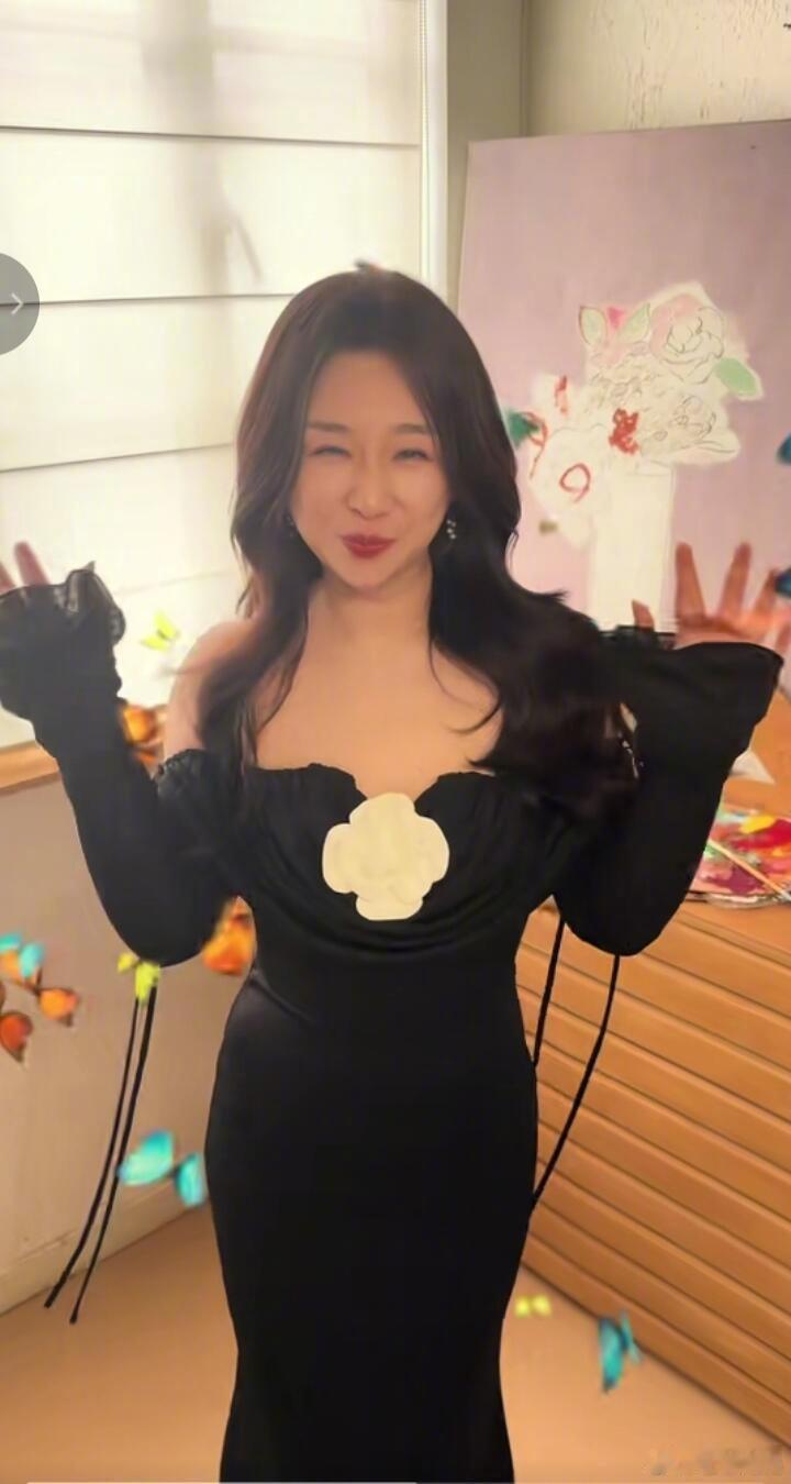 ？？？今年是什么内娱减肥元年，傅首尔瘦成这样了​​​