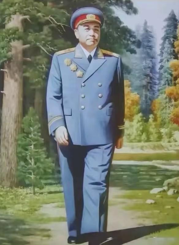 今天给大家看一张罕见的真品老照片，很多人都没见过！时间拨回1955年，新中