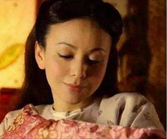 汉武帝的乳母犯错，汉武帝下令斩了她，她就托人请东方朔出主意，东方朔道：“你若是真
